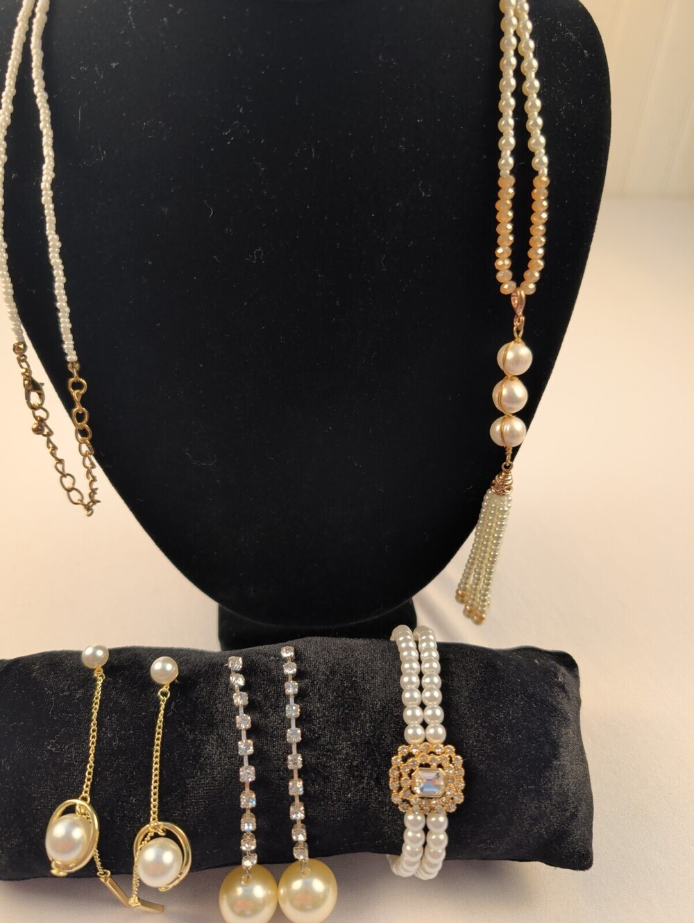 Elegant Pearl Jewelry Set Gold Tone Multi-Color